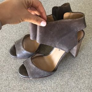 Distressed Lucky Brand heals